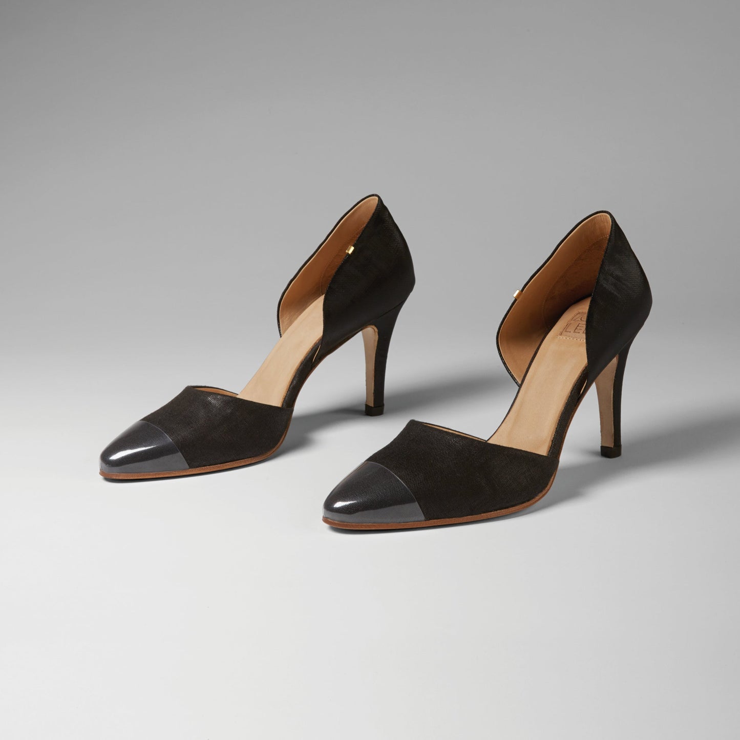 Bonita Black Linen Heel