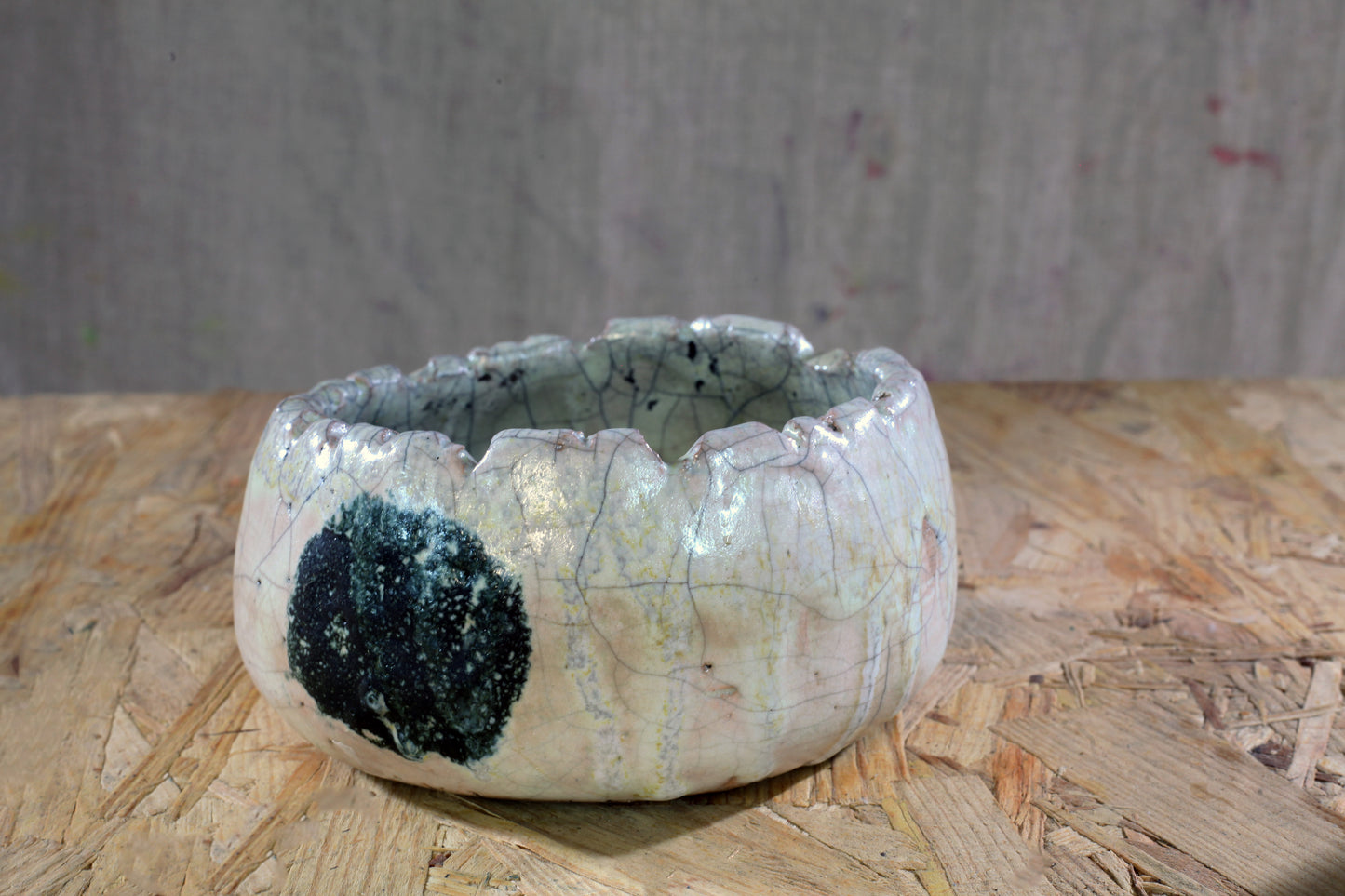 Thumb pot n.1 with spot RAKU