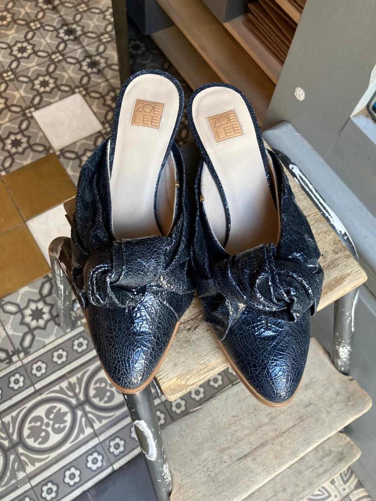 Lucky Low Mule Navy
