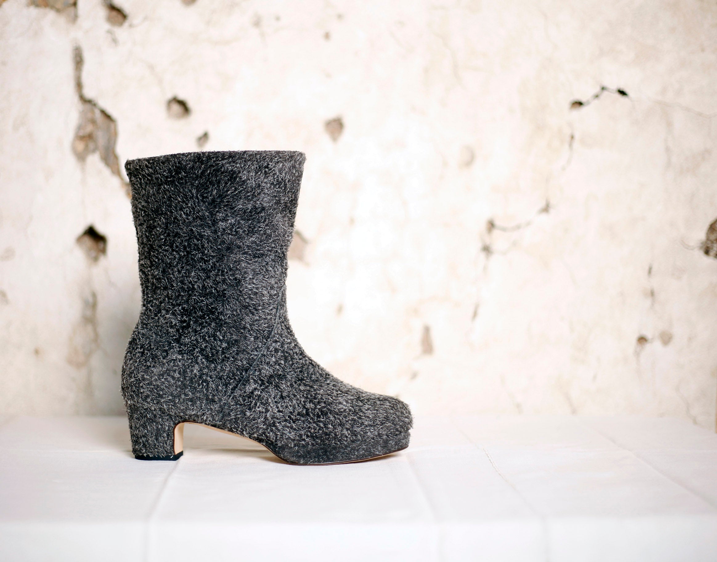 The Olla in stormy suede