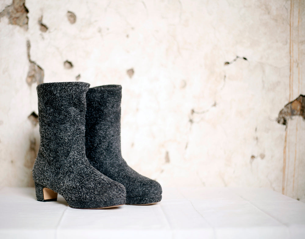 The Olla in stormy suede