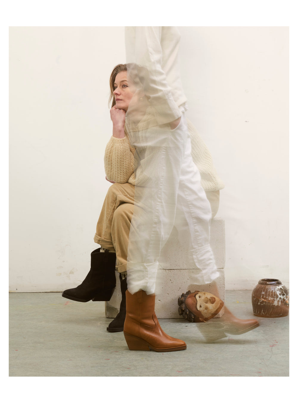 The Holly Beach in Black