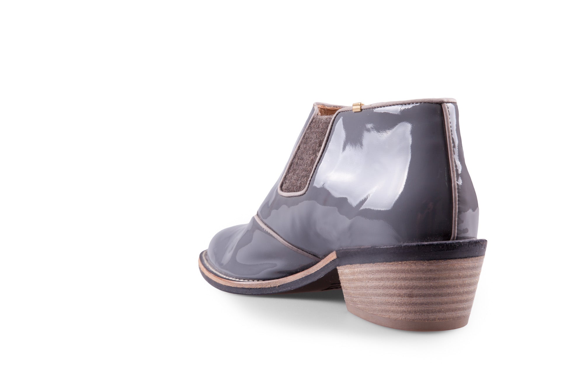 Sunset in grey patent