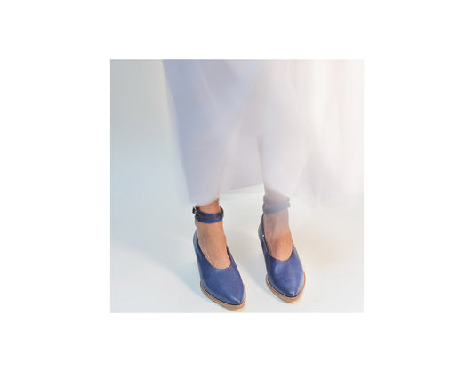 Carroll Low Heel Blue