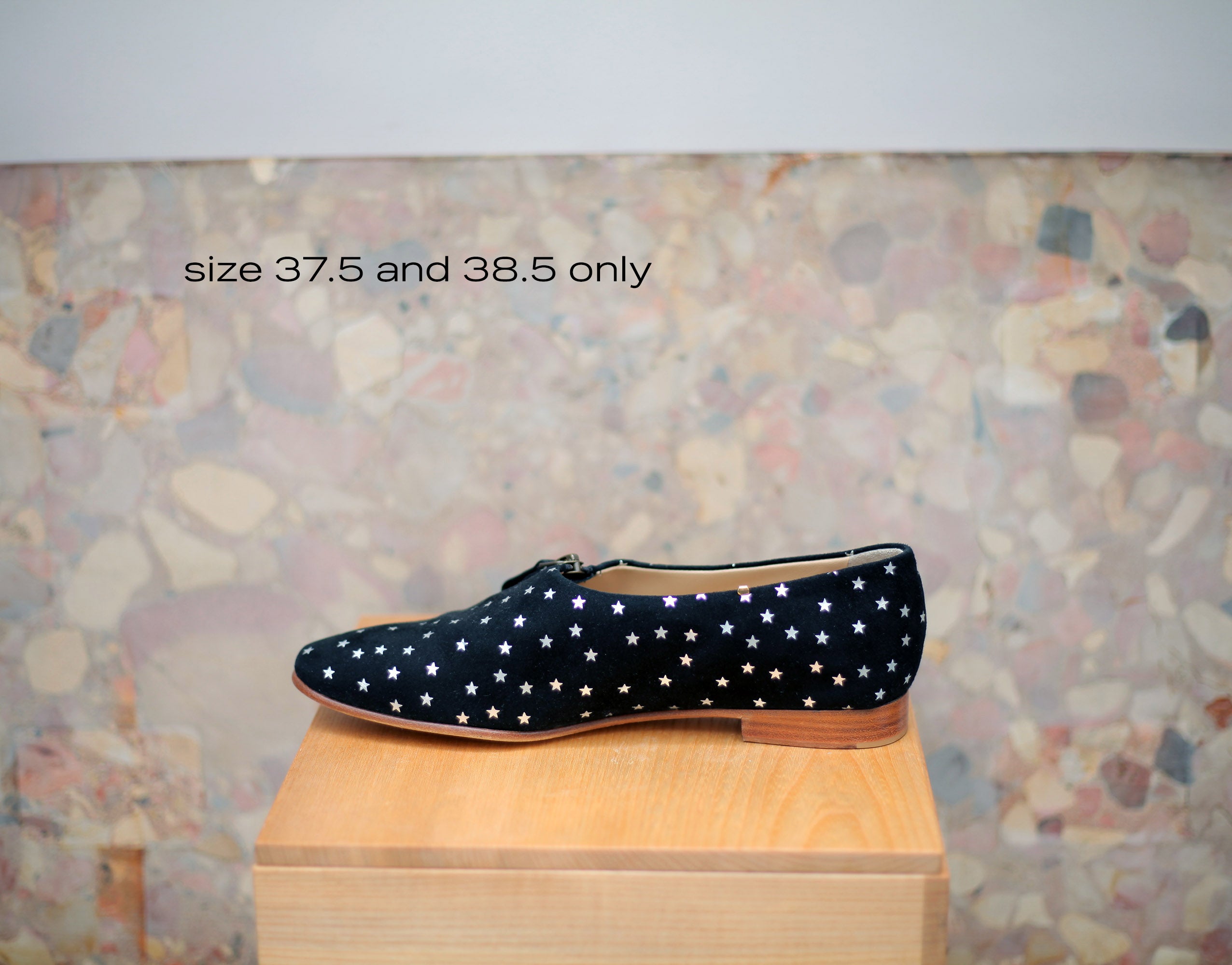 THE LAST CHANCE LAFAYETTE in silver stars sz 37.5