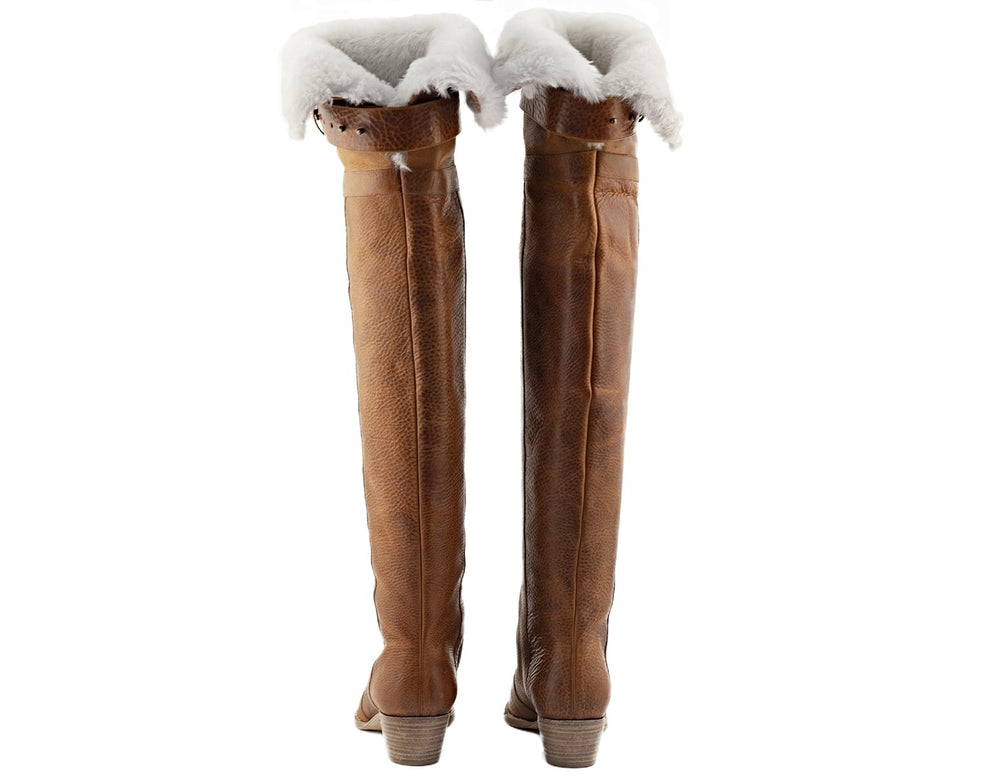 The Regard in Tobacco and Shearling